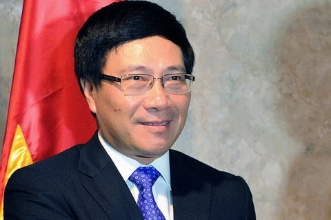 AMM 49 : le vice-PM et ministre des AE Pham Binh Minh poursuit ses activités au Laos