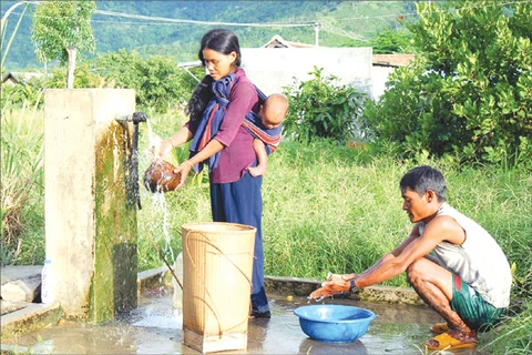 Lancement d’un projet d’eau potable dans sept provinces du Tay Nguyen et du Sud