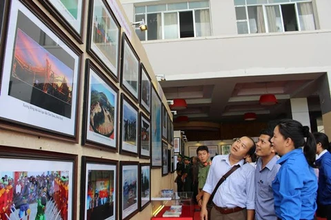 Exposition sur Hoang Sa et Truong Sa à Binh Dinh