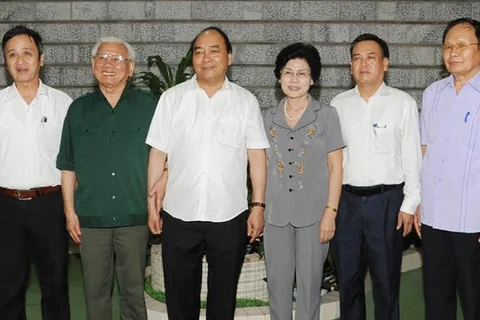Le PM rencontre les responsables de l’Association des Anciens jeunes volontaires du Vietnam