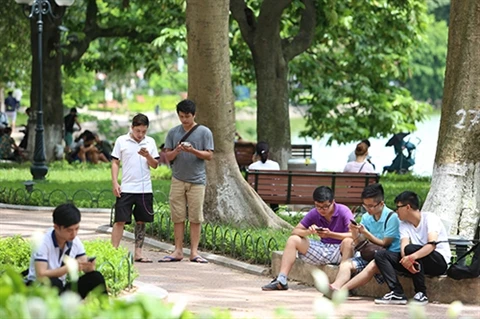 Hanoï installe le wifi gratuit autour du lac Hoàn Kiêm