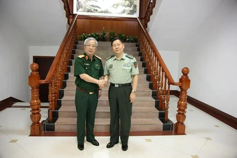 Promotion des échanges entre les forces de défense frontalière Vietnam-Chine