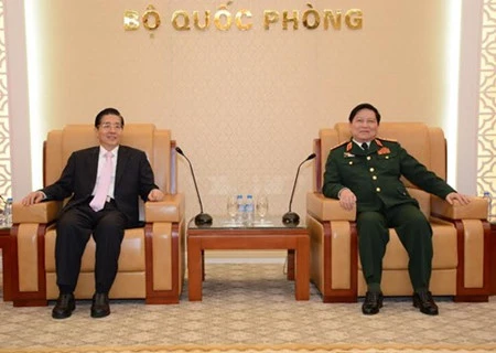 Le ministre vietnamien de la Défense reçoit le ministre chinois de la Sécurité publique