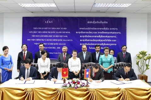 Vietnam et Laos renforcent la coopération dans les sciences