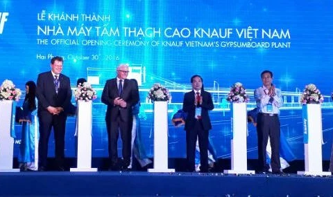 Une usine de plaques de plâtre de 30 millions d’euros voit le jour à Hai Phong