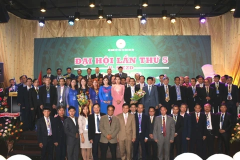 L’Association des Vietnamiens de Tchéquie tient son 5e congrès
