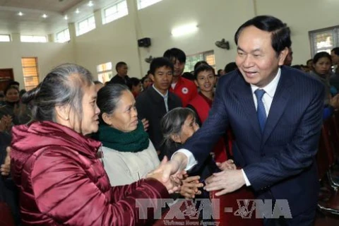 Le président Tran Dai Quang formule ses vœux du Tet à Nghe An