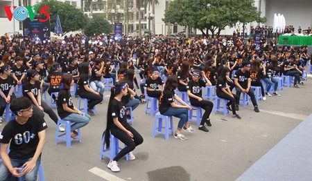 «Heure de la Terre 2017» au Vietnam