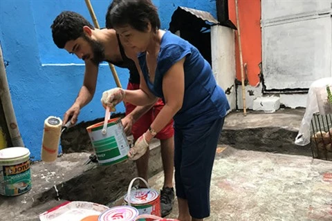 Un Américain redonne des couleurs à Hanoï