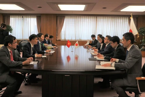 2e session du Comité mixte Vietnam-Japon sur la coopération dans l'industrie et le commerce