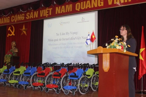 Cadeau de l’ambassade d'Israël aux enfants handicapés du Vietnam