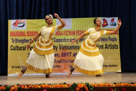 Ouverture de la 9e édition du festival d’amitié populaire Vietnam-Inde