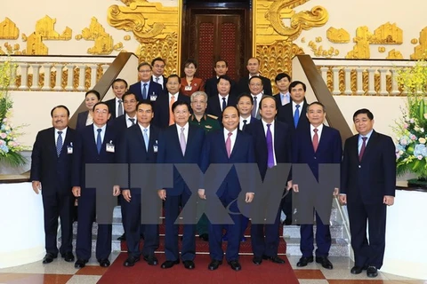 Le Premier ministre laotien Thougloun Sisoulith en visite au Vietnam