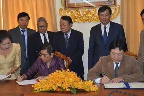 Vietnam et Cambodge promeuvent leur coopération culturelle 