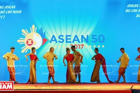 La diversité culturelle de l’ASEAN s'expose à Hô Chi Minh-Ville