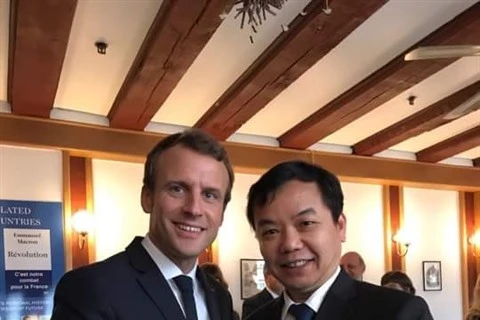 Vietnam-France : First News et l’ouvrage du président Macron