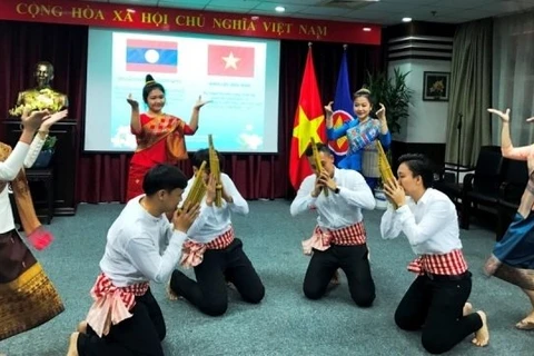 Échange d’amitié Vietnam - Laos à Shanghai