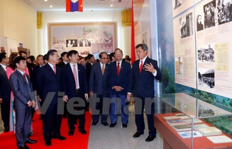 Une exposition pour marquer les relations Vietnam-Laos