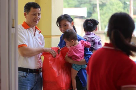CARE au soutien des sinistrés des crues et inondations à Hoa Binh