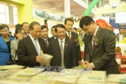 Des contrats de plus de 258 millions d'USD signés à la foire commerciale Vietnam-Chine 