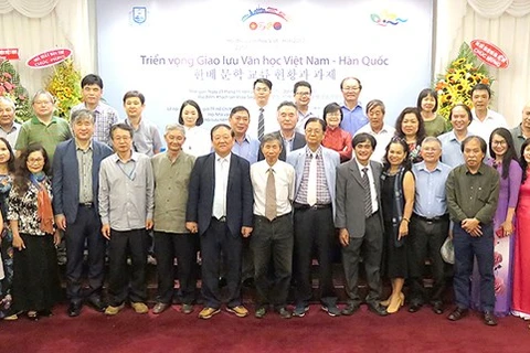 Colloque sur les échanges littéraires Vietnam-République de Corée