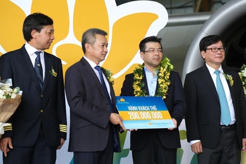 Vietnam Airlines reçoit son 200e millionième passager