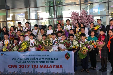Le Vietnam remporte trois médailles d’or à un concours de mathématiques en Malaisie
