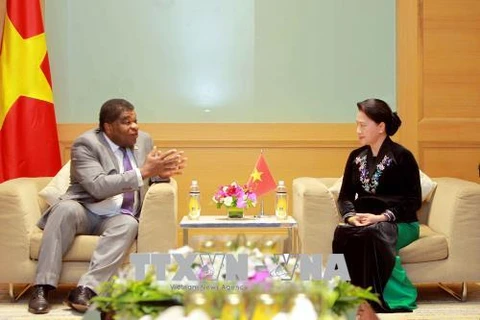La présidente de l’AN vietnamienne reçoit un dirigeant de l’UIP