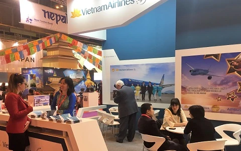 Vietnam Airlines promeut l’image du pays au salon du tourisme FITUR à Madrid