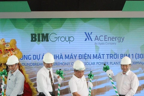 Mise en chantier de la première centrale photovoltaïque à Ninh Thuan 