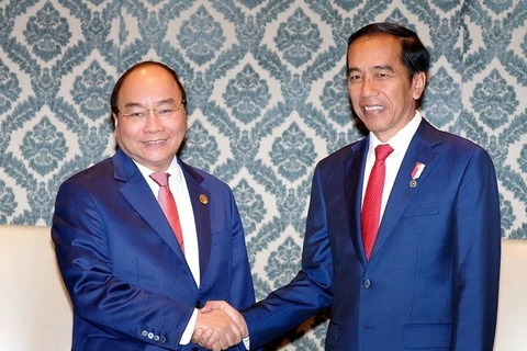 Le PM vietnamien rencontre les dirigeants cambodgien et indonésien en Inde