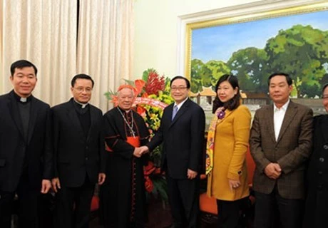 L’Archevêché de Hanoï adresse ses vœux du Nouvel an au Comité du Parti de Hanoï