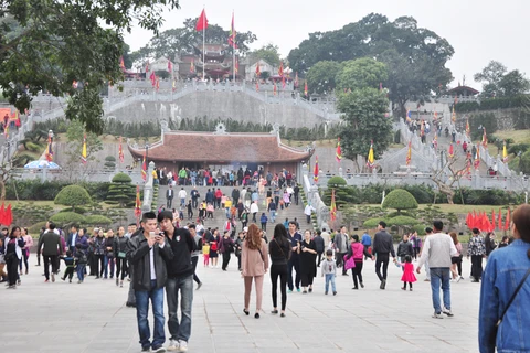 Quang Ninh/Lam Dong : des centaines de milliers touristes pendant le Têt traditionnel 