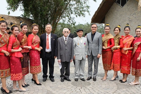 Rencontre d’amitié Vietnam-Laos en l’honneur du Nouvel an traditionnel laotien