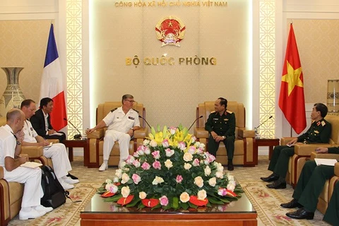 Défense : le Vietnam renforce la coopération avec la France et la Russie