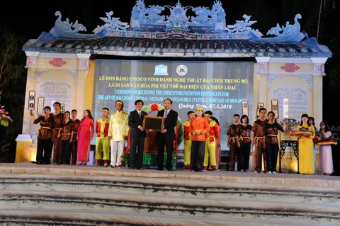 Quang Nam reçoit le certificat de l’UNESCO pour l’art du « bai choi »
