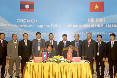Vietnam et Laos renforcent leur coopération dans la garantie de la sécurité