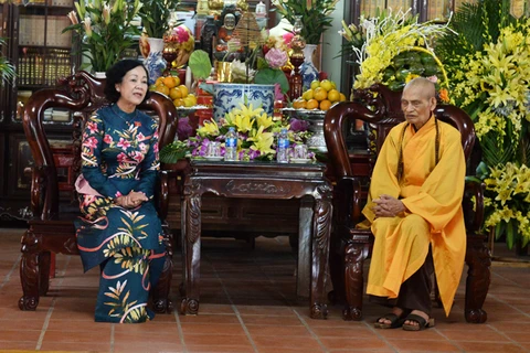 Félicitations au vénérable Thich Phô Tuê à l’occasion du 2562e anniversaire de Bouddha