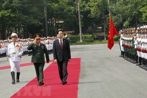 Le ministre sud-coréen de la Défense en visite officielle au Vietnam