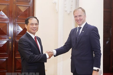 Consultation politique entre le Vietnam et la Lettonie