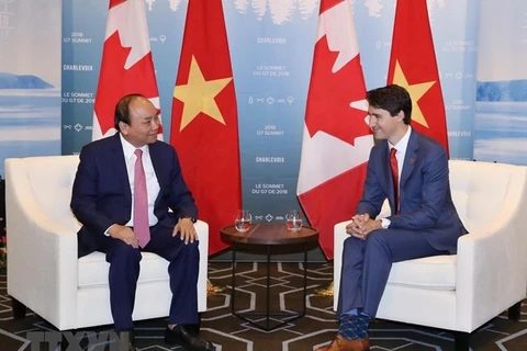 Justin Trudeau remercie Nguyen Xuan Phuc pour sa présence à la séance élargie du Sommet du G7