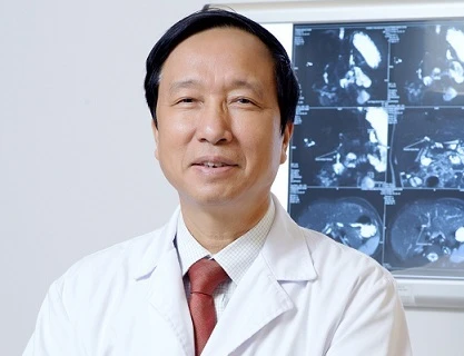 Nguyen Thanh Liem, premier docteur vietnamien à obtenir le prix Nikkei Asia