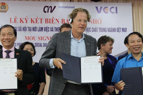 Vietnam – Pays-Bas : promotion du dialogue social dans le secteur du textile