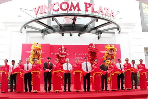 Inauguration du premier centre commercial de Vincom à Son La