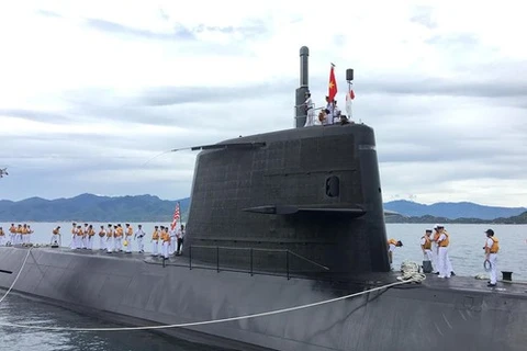 Un sous-marin japonais au port de Cam Ranh