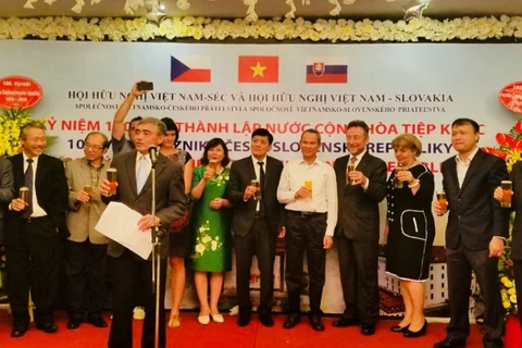 Le centenaire de la Tchécoslovaquie célébré dans la capitale vietnamienne