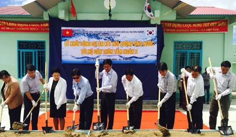 Aide sud-coréenne pour l'adduction d'eau courante à Ninh Thuân 