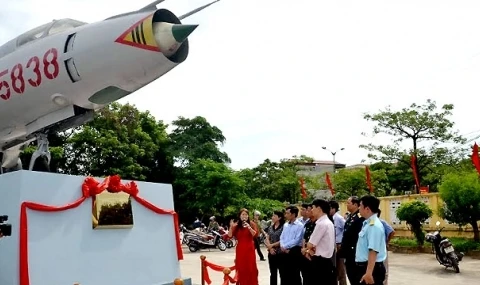 Exposition célébrant les grands événements du pays à Ha Nam