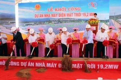 Mise en chantier de la 1ère Centrale solaire du Vietnam 