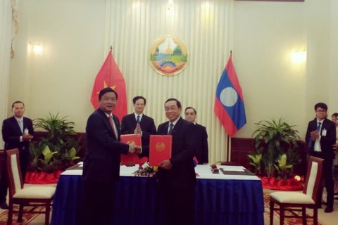 Vietnam-Laos : signature d’un protocole d’accord dans les transports